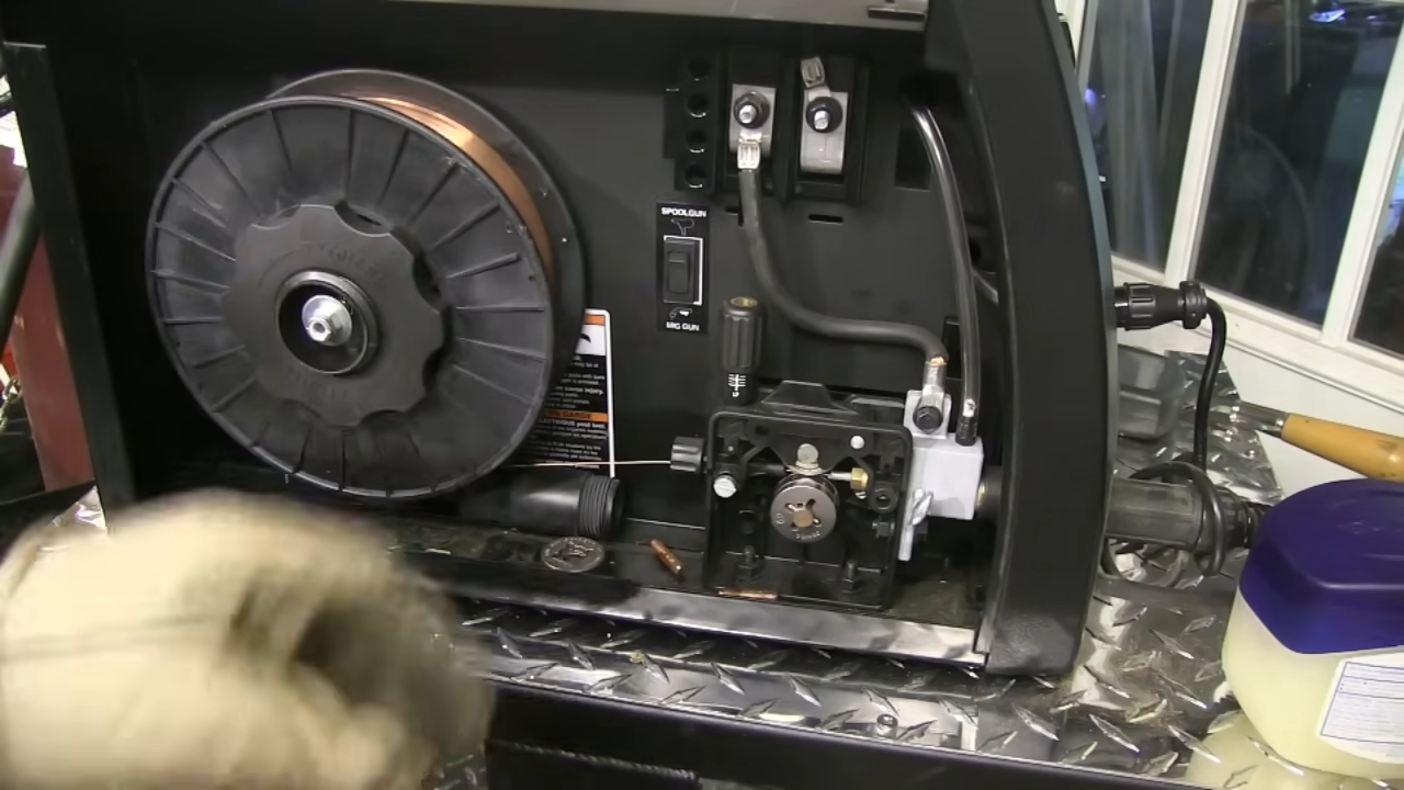 MIG welder wire feed speed and voltage settings affecting power consumption and cost